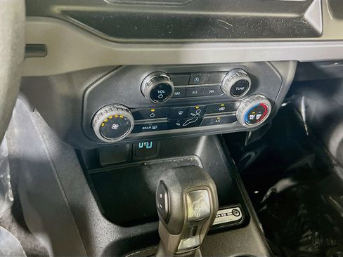 Used 2023 Ford Bronco 4-Door AWD/4WD image 15