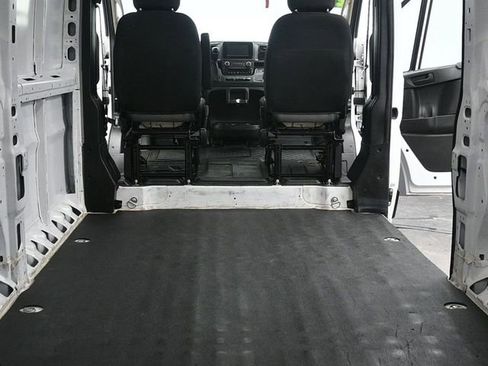 Used 2025 RAM ProMaster 2500 w/ Convenience Group FWD image 17