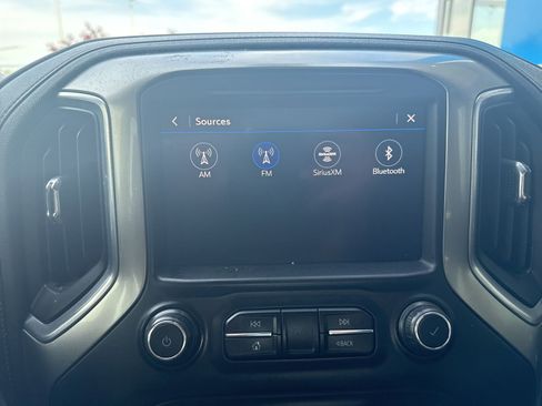 Used 2019 Chevrolet Silverado 1500 LT w/ All-Star Edition AWD/4WD image 23