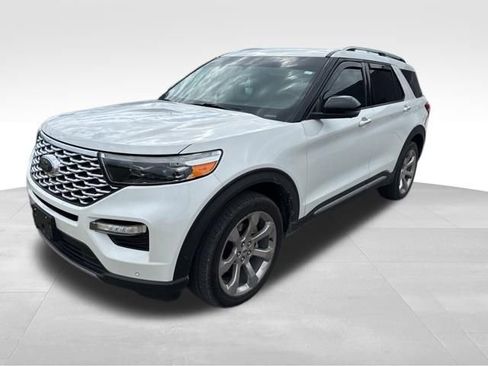 Used 2020 Ford Explorer Platinum AWD/4WD image 3