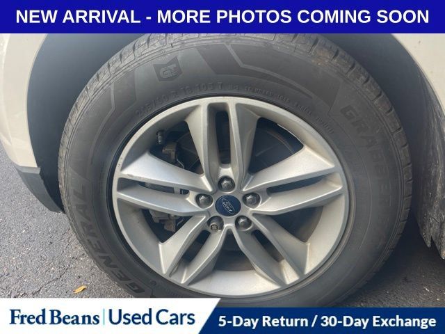 Used 2017 Ford Edge SEL w/ Equipment Group 201A AWD/4WD image 14