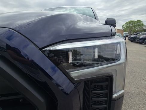New 2026 Toyota Tundra Limited AWD/4WD image 31
