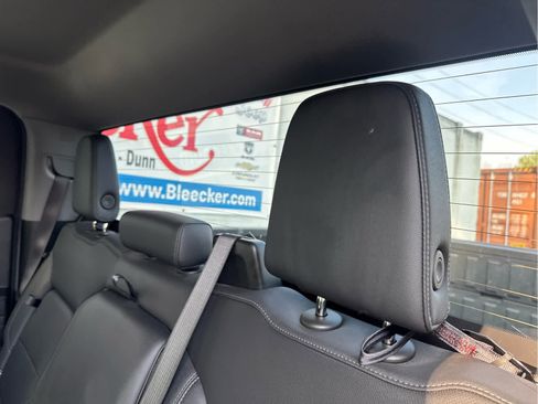 Used 2024 GMC Sierra 1500 SLT image 33