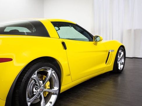 Used 2012 Chevrolet Corvette Grand Sport w/ 3LT Preferred Equipment Group image 27