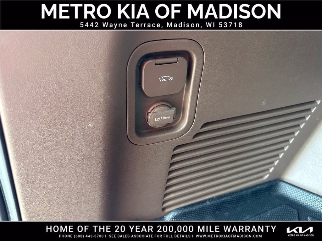 Used 2024 Kia EV9 Land AWD/4WD image 46