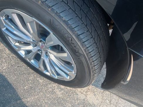 Used 2024 GMC Yukon XL Denali w/ Denali Reserve Package image 7