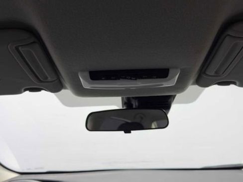 Used 2025 Nissan Versa S FWD image 15