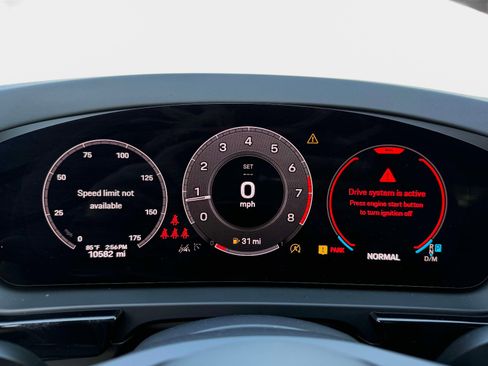 Used 2024 Porsche Cayenne Coupe image 50