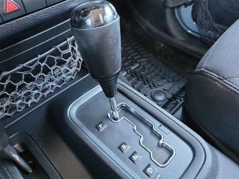 Used 2015 Jeep Wrangler Unlimited Sport image 18