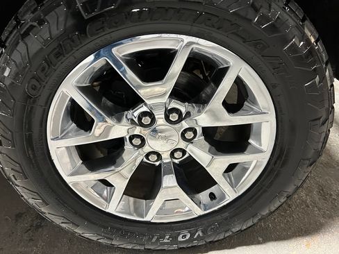 Used 2014 GMC Sierra 1500 SLT w/ SLT Crew Cab Value Package AWD/4WD image 44