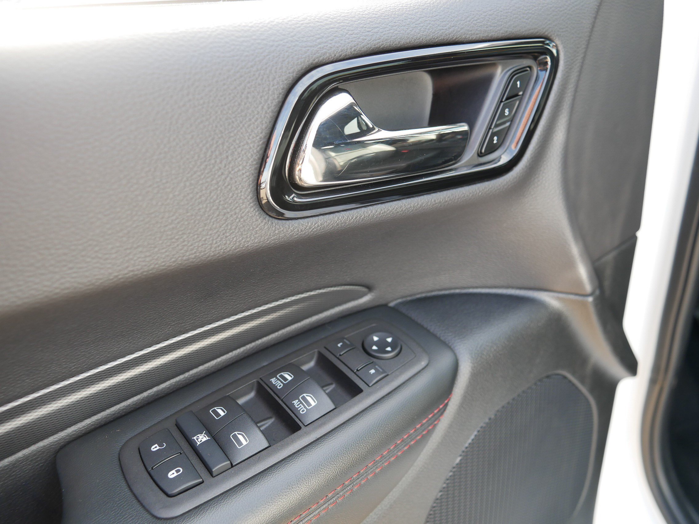 Used 2025 Dodge Durango GT AWD/4WD image 19