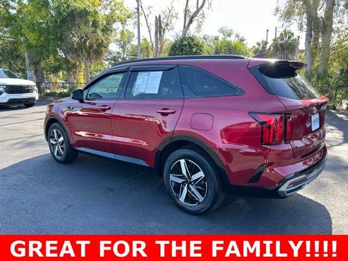 Used 2022 Kia Sorento S FWD image 4