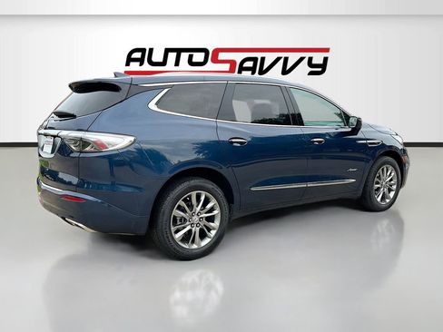 Used 2024 Buick Enclave Avenir FWD image 7