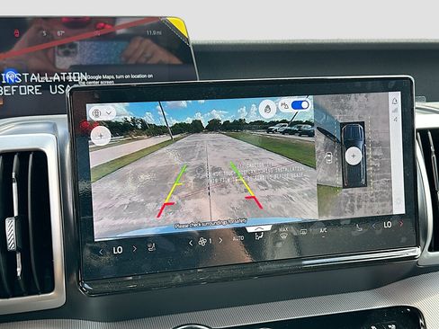 New 2026 Ford Expedition Active RWD image 9