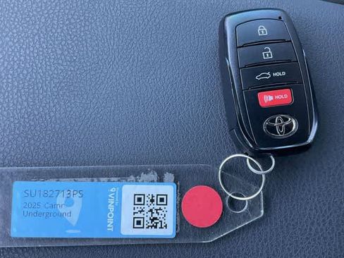 Used 2025 Toyota Camry SE image 27