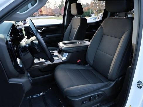 Used 2022 Chevrolet Silverado 1500 LT w/ Protection Package image 17