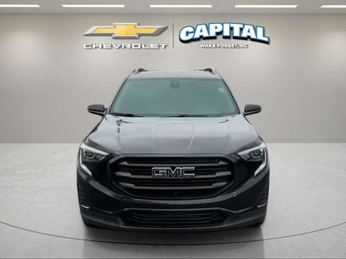 Used 2020 GMC Terrain SLE w/ Driver Convenience Package FWD image 8