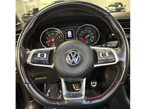 Used 2019 Volkswagen GTI SE FWD image 23