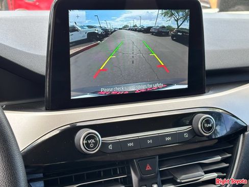Used 2020 Ford Escape SE FWD image 28