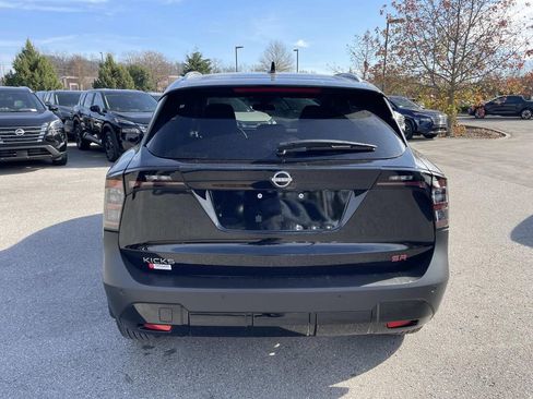 New 2026 Nissan Kicks SR FWD image 4