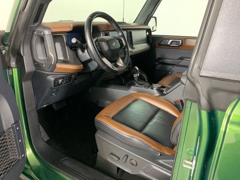 Used 2024 Ford Bronco Outer Banks image 28