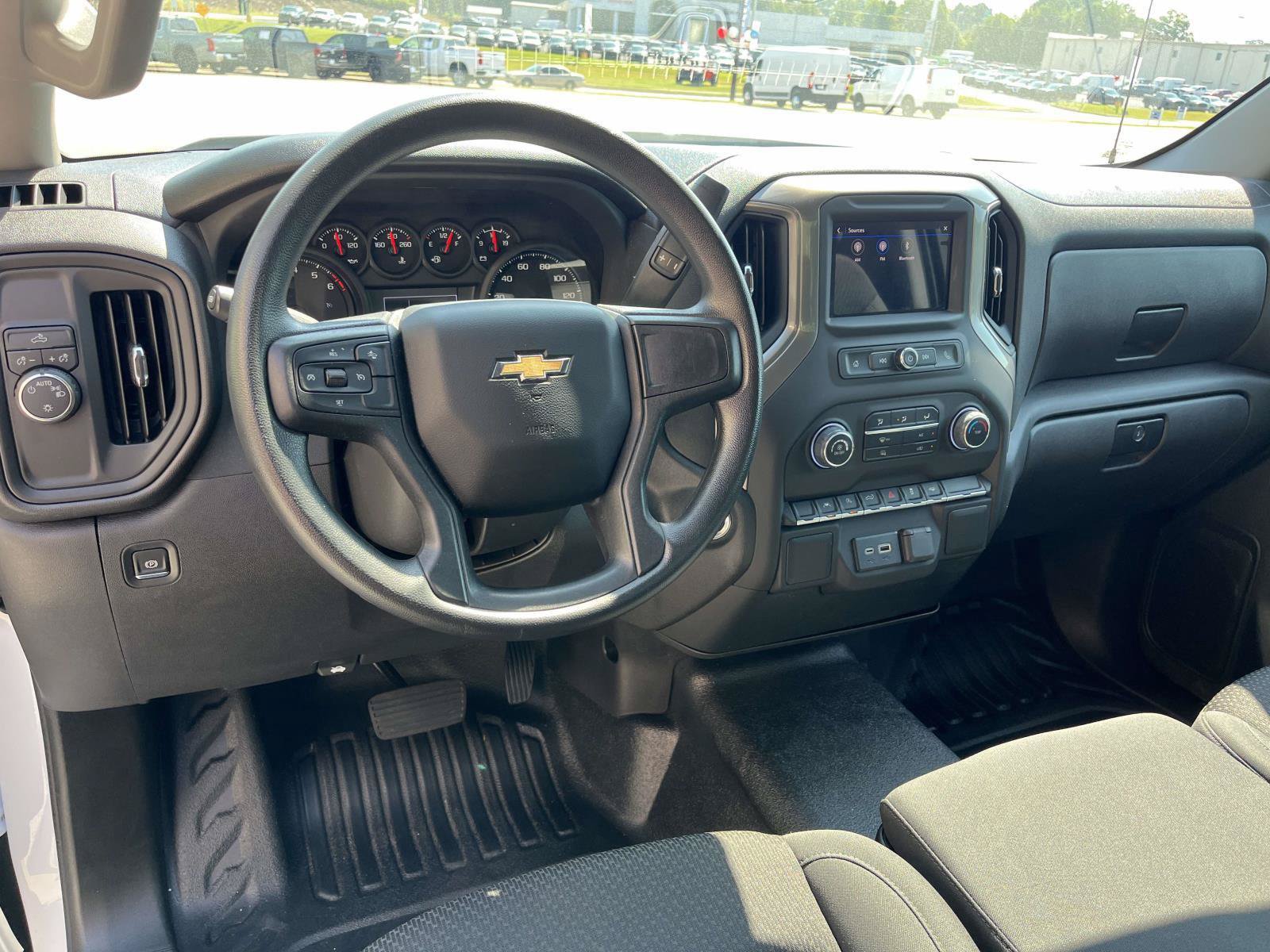 Used 2025 Chevrolet Silverado 1500 W/T RWD image 11