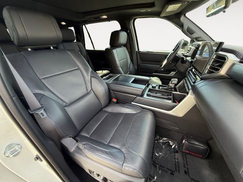 Used 2024 Toyota Sequoia Platinum AWD/4WD image 19