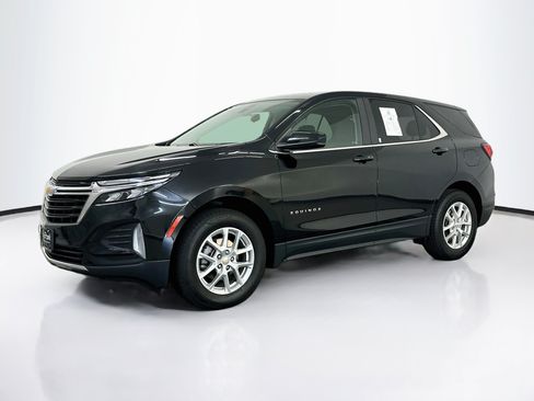 Used 2024 Chevrolet Equinox LT AWD/4WD image 3