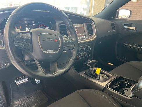 Used 2019 Dodge Charger R/T w/ Blacktop Package image 7