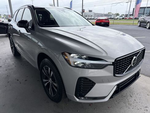 Used 2024 Volvo XC60 B5 Core image 3
