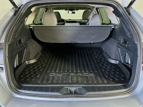 Used 2025 Subaru Outback Premium AWD/4WD image 27