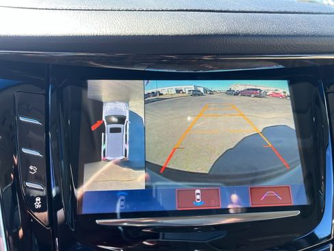 Used 2018 Cadillac Escalade Luxury image 17