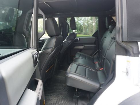 Used 2022 Ford Bronco Badlands AWD/4WD image 12