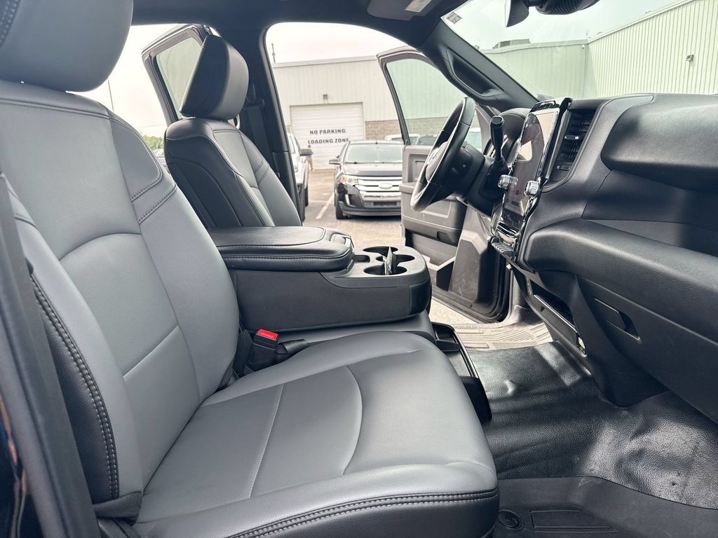 Used 2026 RAM 3500 Tradesman AWD/4WD image 22