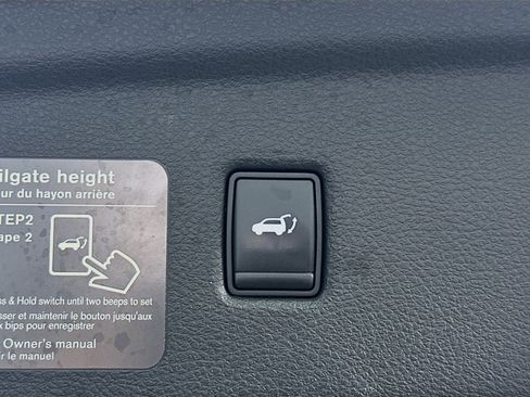 Used 2022 INFINITI QX50 Essential w/ Cargo Package image 32