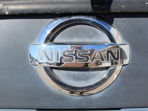Used 2005 Nissan Frontier SE image 19