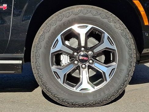 New 2026 GMC Yukon AT4 Ultimate AWD/4WD image 5