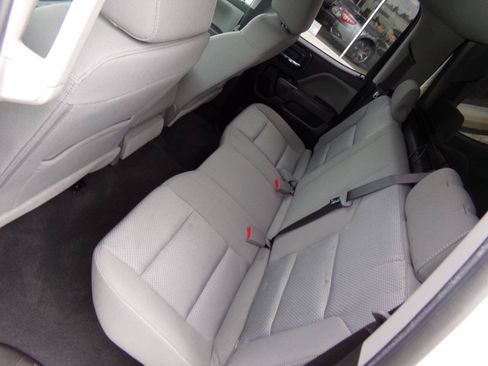 Used 2019 Chevrolet Silverado 1500 W/T w/ WT Convenience Package AWD/4WD image 15