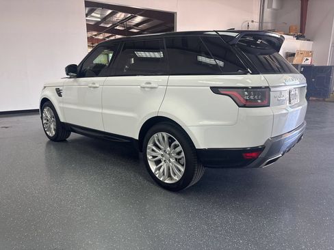 Used 2018 Land Rover Range Rover Sport Supercharged AWD/4WD image 6