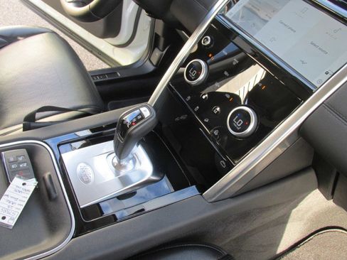 Used 2021 Land Rover Discovery Sport S image 56