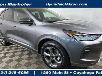 Used 2023 Ford Escape ST-Line AWD/4WD video 1
