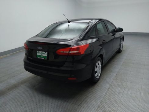 Used 2017 Ford Focus S image 9