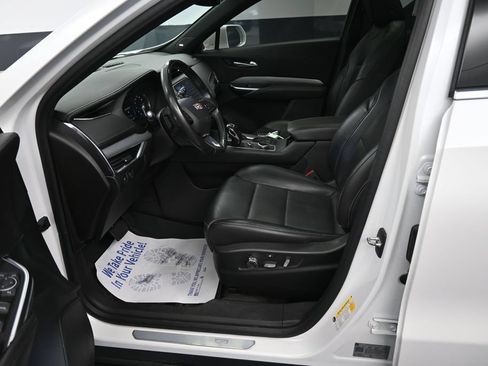 Used 2019 Cadillac XT4 Premium Luxury AWD/4WD image 32