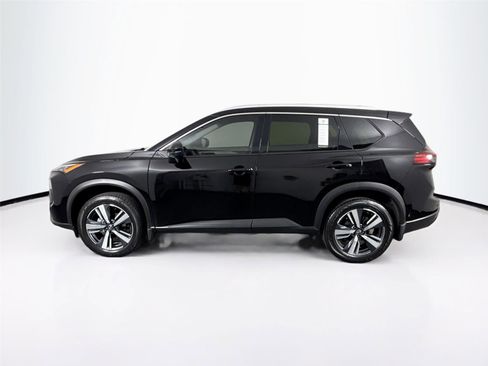 Used 2024 Nissan Rogue SL AWD/4WD image 14
