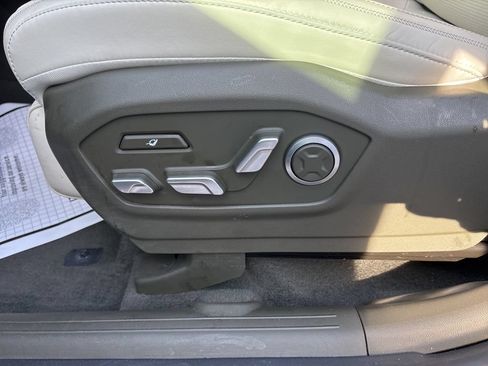 Used 2024 Hyundai Santa Fe Calligraphy FWD image 13