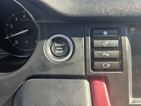 Used 2017 Land Rover Discovery Sport HSE image 15