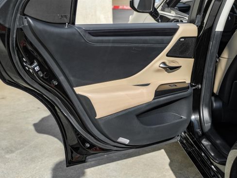 Used 2020 Lexus ES 300h 300h image 42