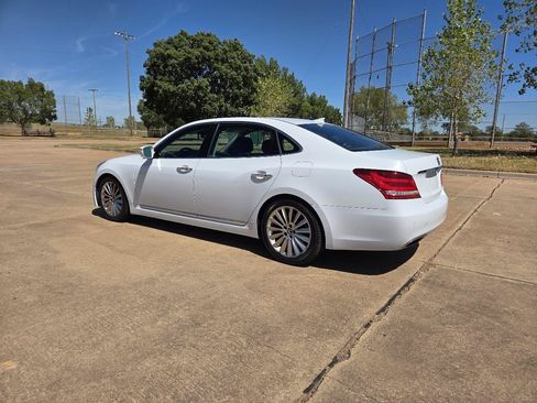 Used 2016 Hyundai Equus Signature RWD image 6