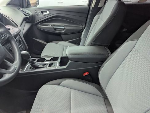 Used 2017 Ford Escape SE w/ Equipment Group 201A FWD image 11