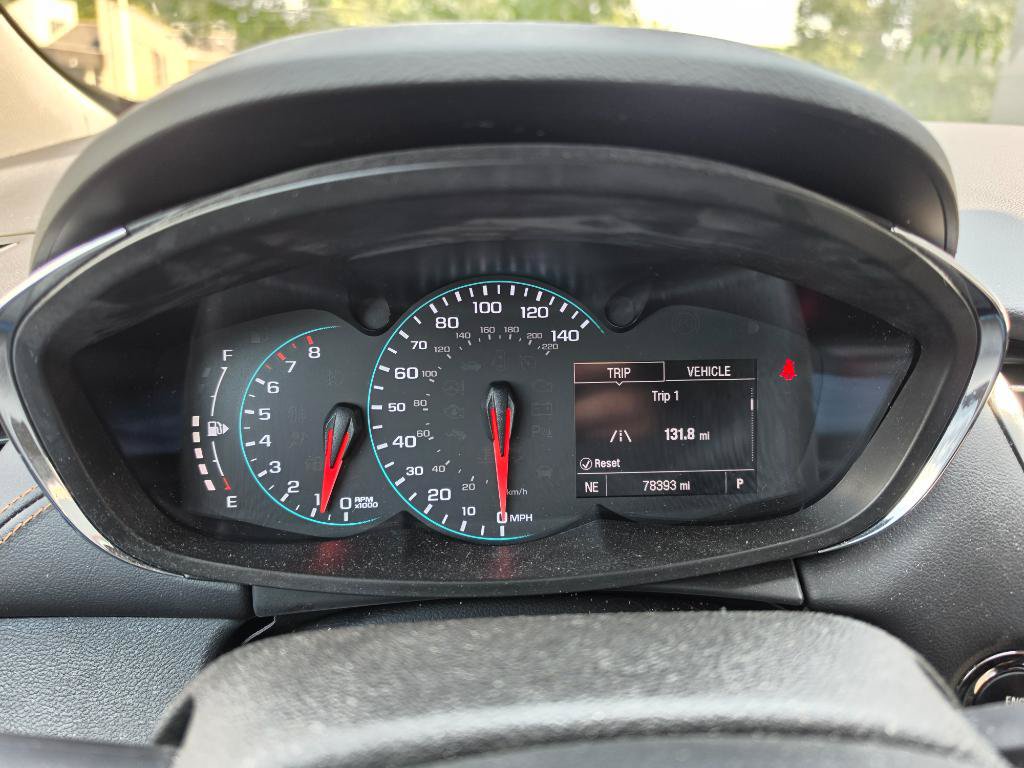 Used 2018 Chevrolet Trax LT w/ LT Convenience Package FWD image 12